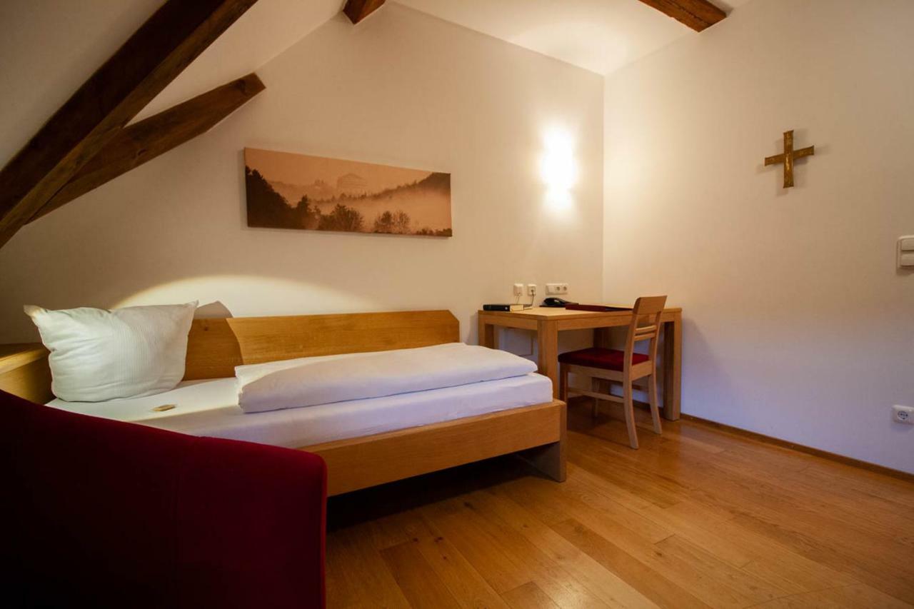 Gaestehaus St. Georg - Weltenburger Klosterbetriebe Gmbh ケールハイム エクステリア 写真