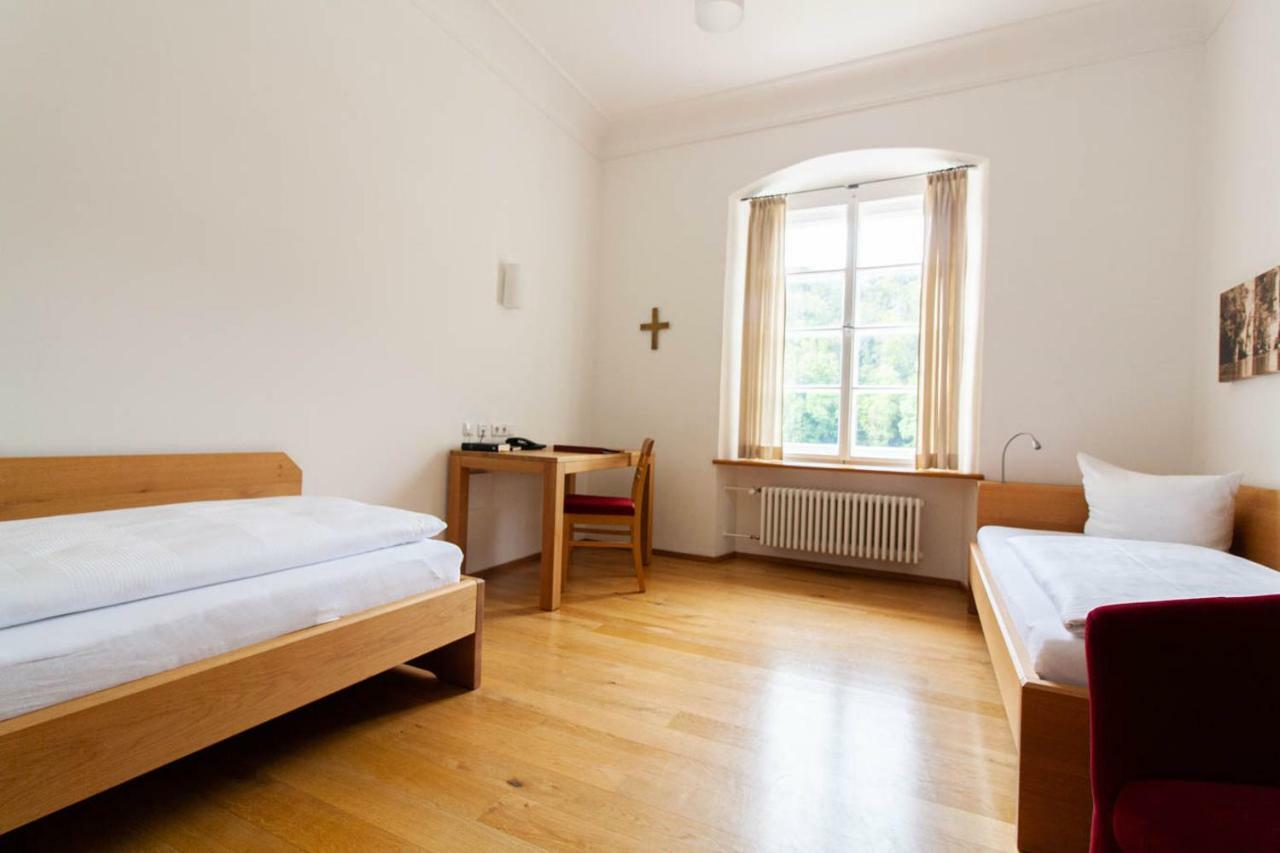 Gaestehaus St. Georg - Weltenburger Klosterbetriebe Gmbh ケールハイム エクステリア 写真